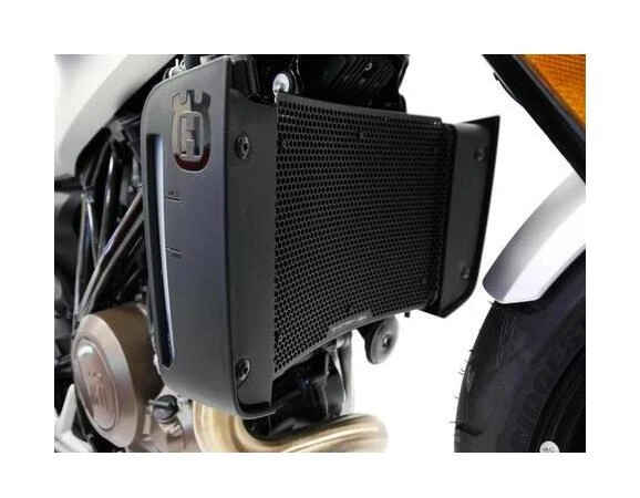 Evotech Performance Radiator Guard Husqvarna Vitpilen 701 / Svartpilen 701 Black [Open Box]
